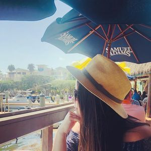 Meet your Posher, Leslie